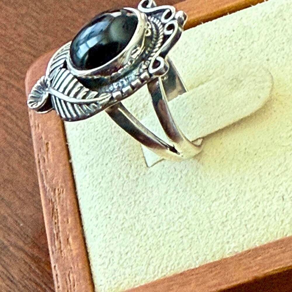 Unique Oval Black Onyx Solitaire 925 Sterling Silver Ring Natural Simple Sz 6 - Picture 3 of 6